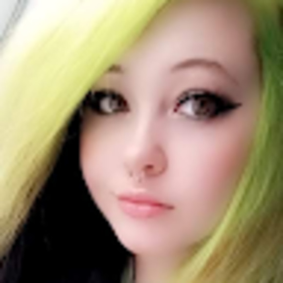 Meet your Posher, Amber - Picture 1 of 1